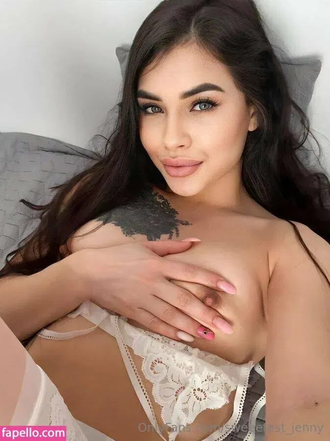 sweeet_yella / sweeetest_jenny Onlyfans Photo Gallery 