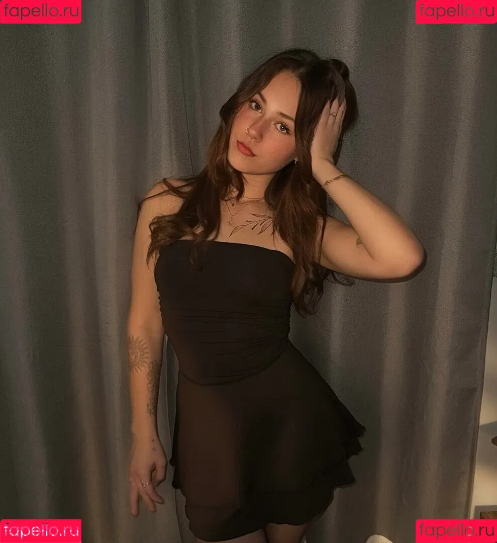Quebecoises / abigaele / aichablack_vip / andiemodel Onlyfans Photo Gallery 