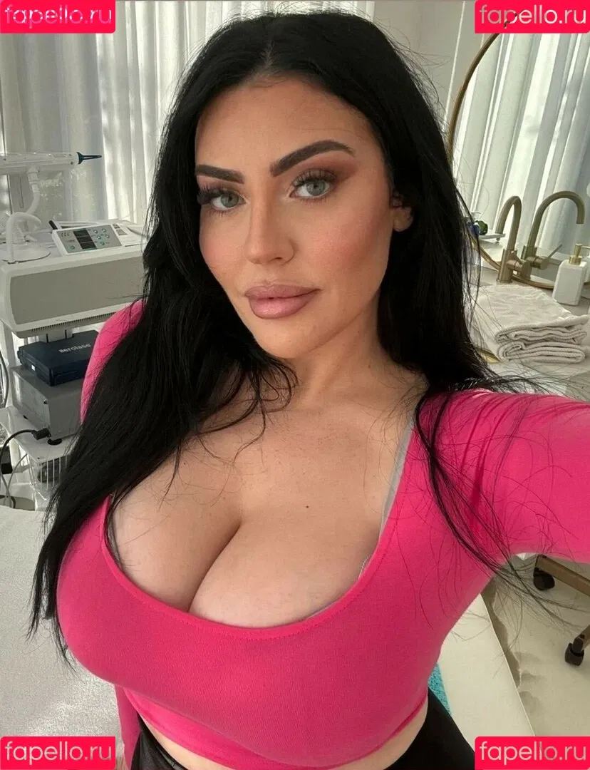 Quebecoises / abigaele / aichablack_vip / andiemodel Onlyfans Photo Gallery 