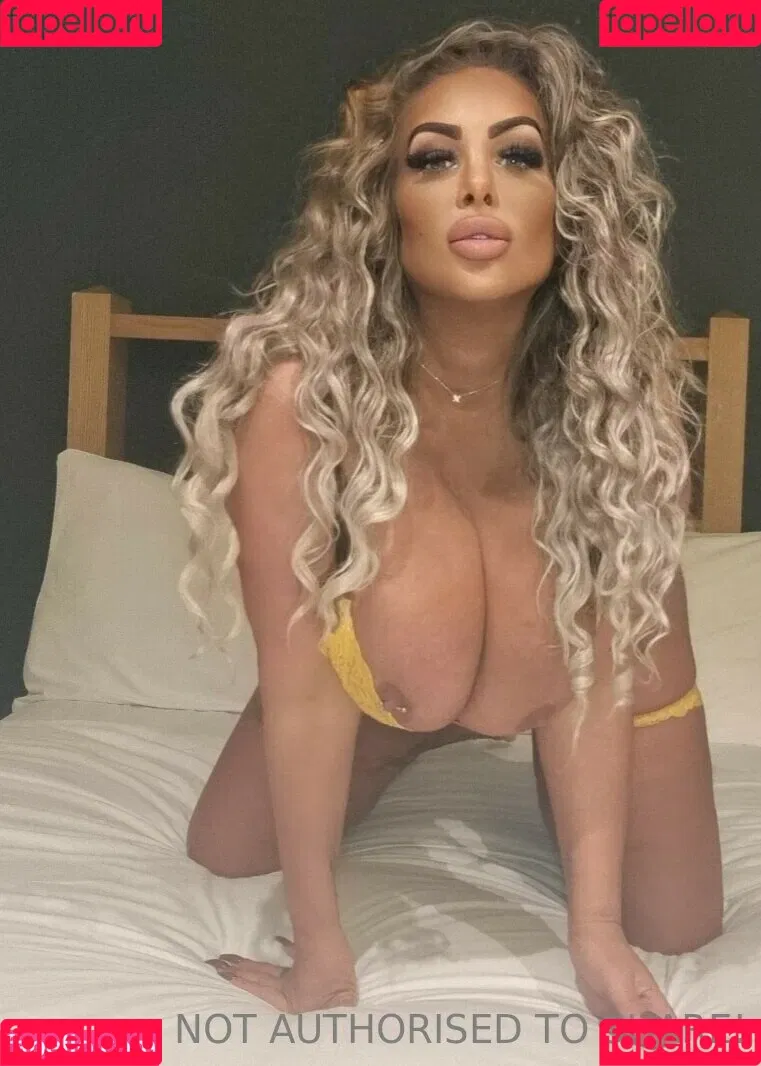 Jema Gilsenan / Princess Levi / levibabestation Onlyfans Photo Gallery 