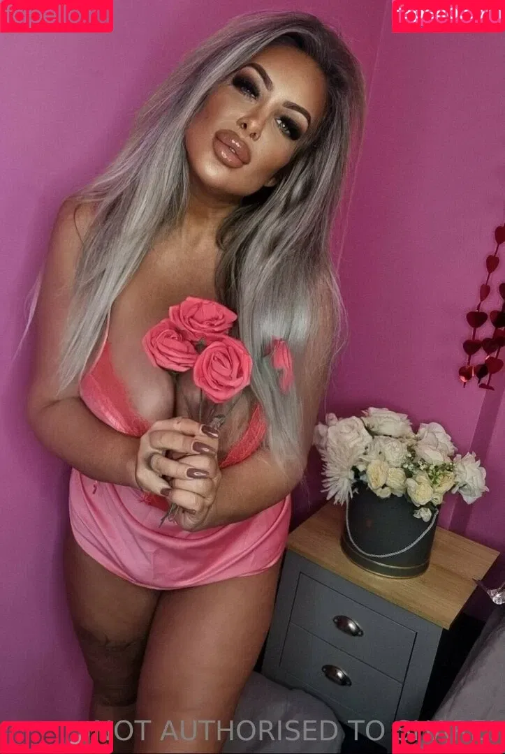 Jema Gilsenan / Princess Levi / levibabestation Onlyfans Photo Gallery 
