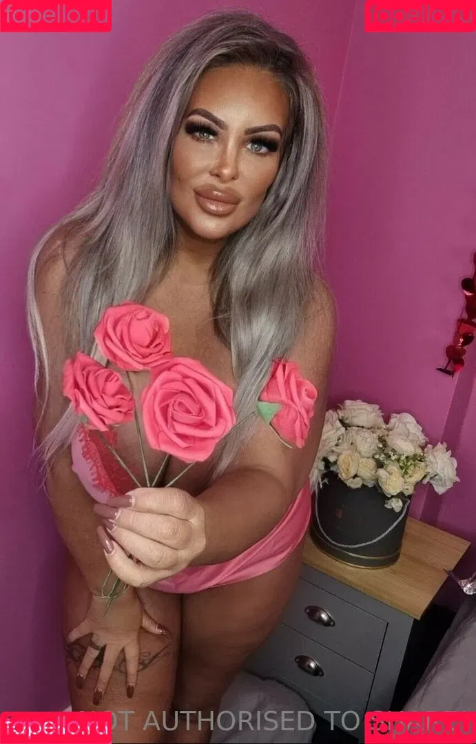 Jema Gilsenan / Princess Levi / levibabestation Onlyfans Photo Gallery 