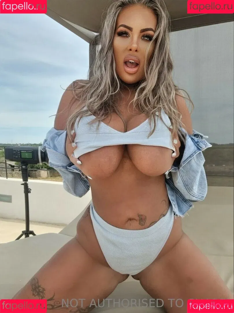 Jema Gilsenan / Princess Levi / levibabestation Onlyfans Photo Gallery 