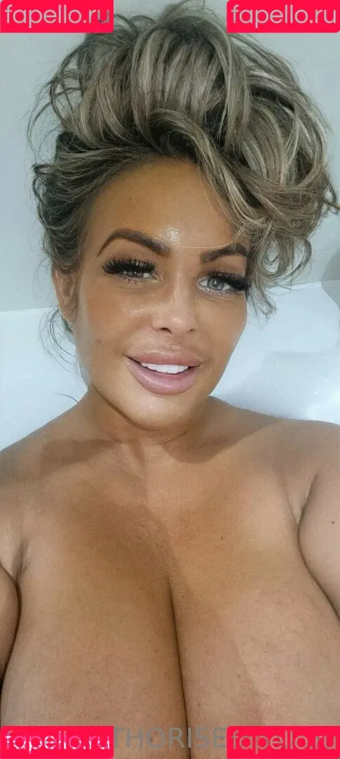 Jema Gilsenan / Princess Levi / levibabestation Onlyfans Photo Gallery 