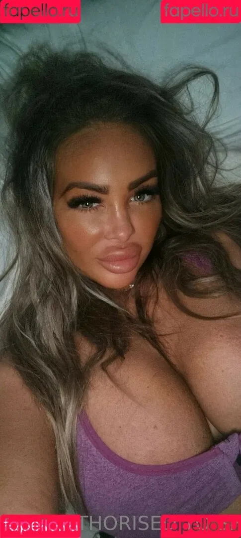Jema Gilsenan / Princess Levi / levibabestation Onlyfans Photo Gallery 