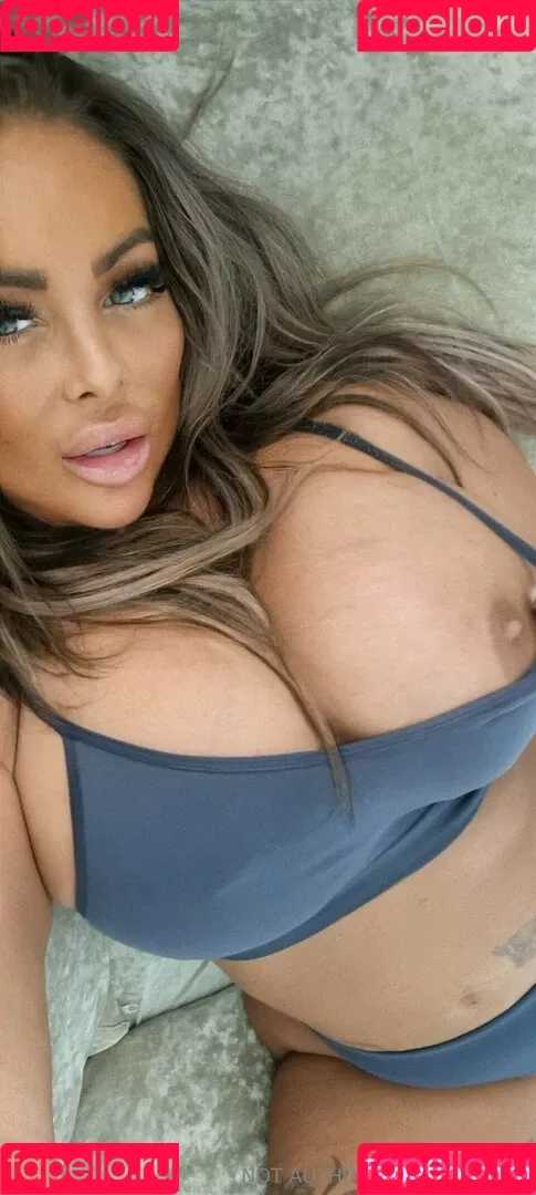Jema Gilsenan / Princess Levi / levibabestation Onlyfans Photo Gallery 