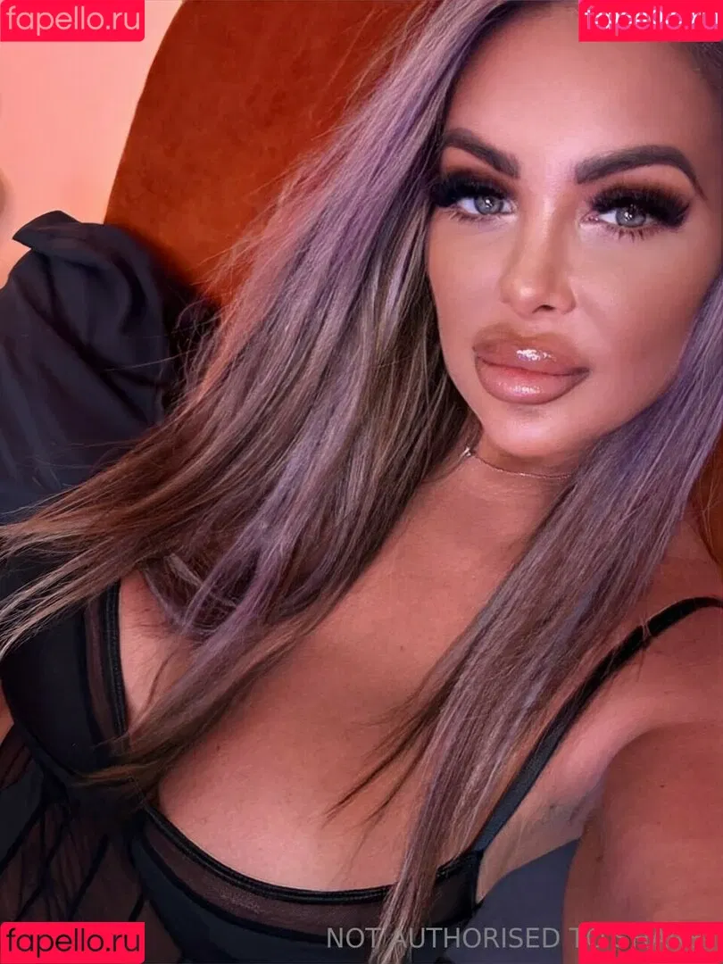 Jema Gilsenan / Princess Levi / levibabestation Onlyfans Photo Gallery 