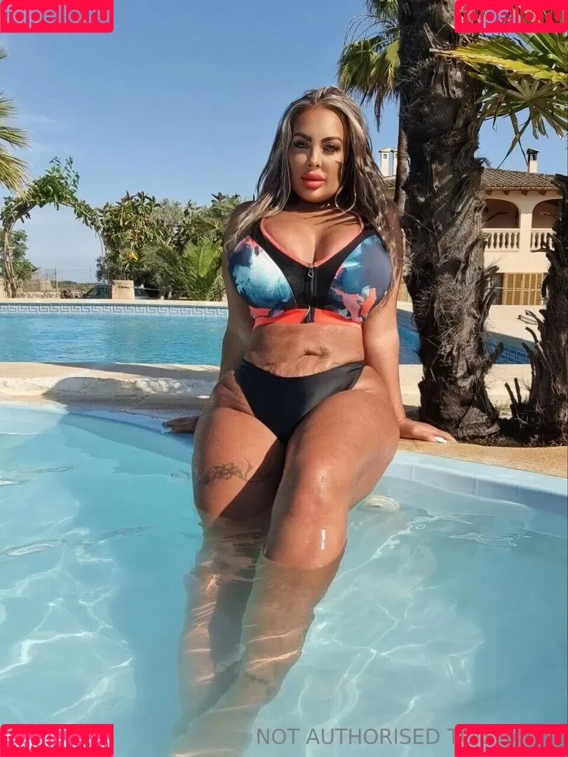 Jema Gilsenan / Princess Levi / levibabestation Onlyfans Photo Gallery 