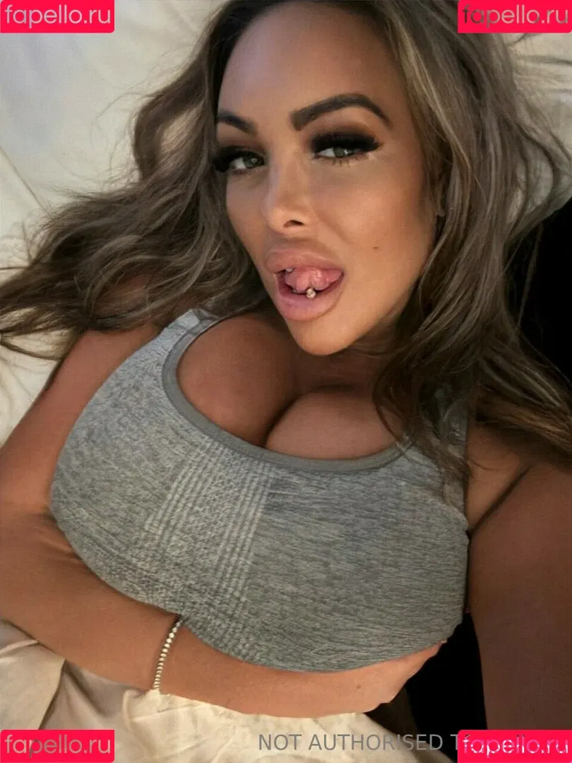 Jema Gilsenan / Princess Levi / levibabestation Onlyfans Photo Gallery 