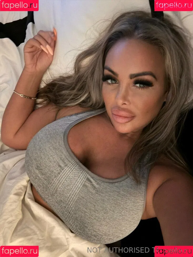 Jema Gilsenan / Princess Levi / levibabestation Onlyfans Photo Gallery 