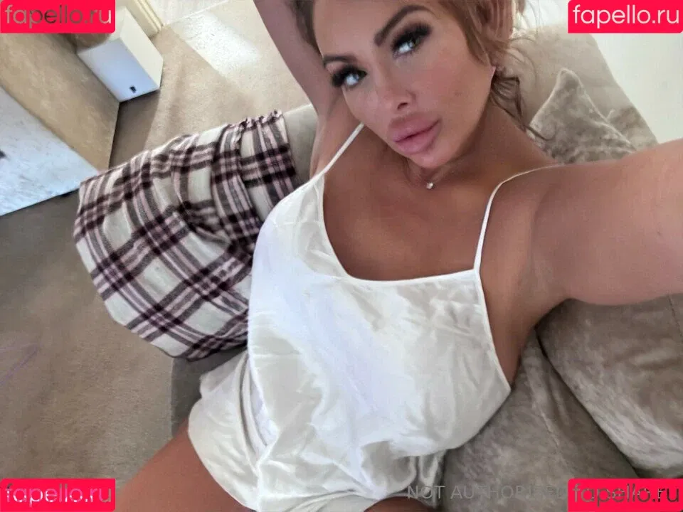Jema Gilsenan / Princess Levi / levibabestation Onlyfans Photo Gallery 