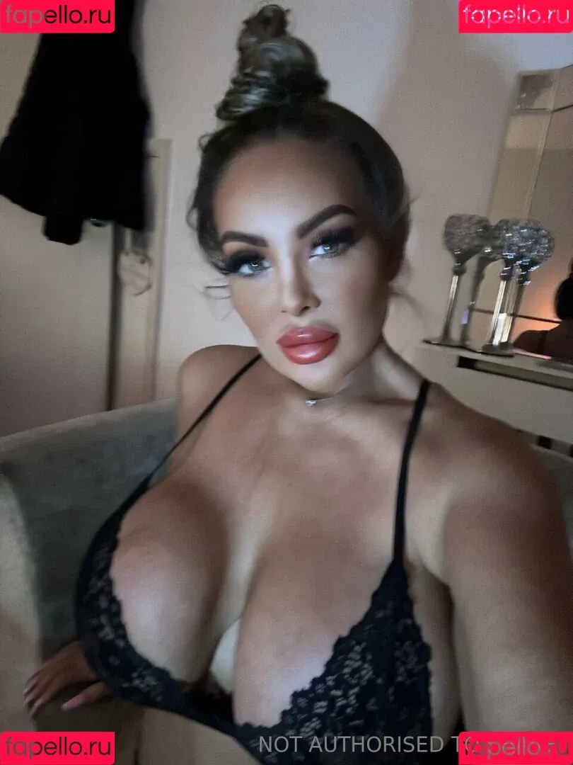 Jema Gilsenan / Princess Levi / levibabestation Onlyfans Photo Gallery 