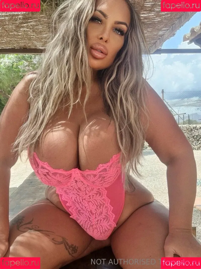 Jema Gilsenan / Princess Levi / levibabestation Onlyfans Photo Gallery 