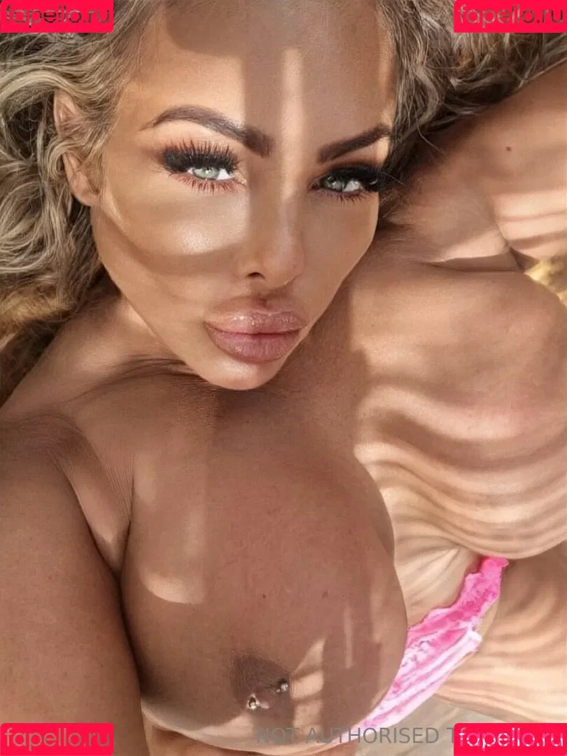 Jema Gilsenan / Princess Levi / levibabestation Onlyfans Photo Gallery 