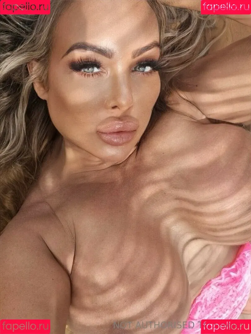Jema Gilsenan / Princess Levi / levibabestation Onlyfans Photo Gallery 
