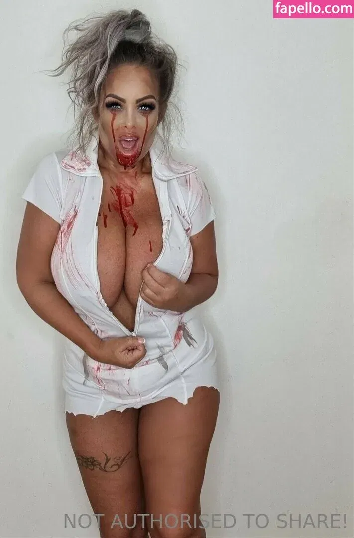 Jema Gilsenan / Princess Levi / levibabestation Onlyfans Photo Gallery 