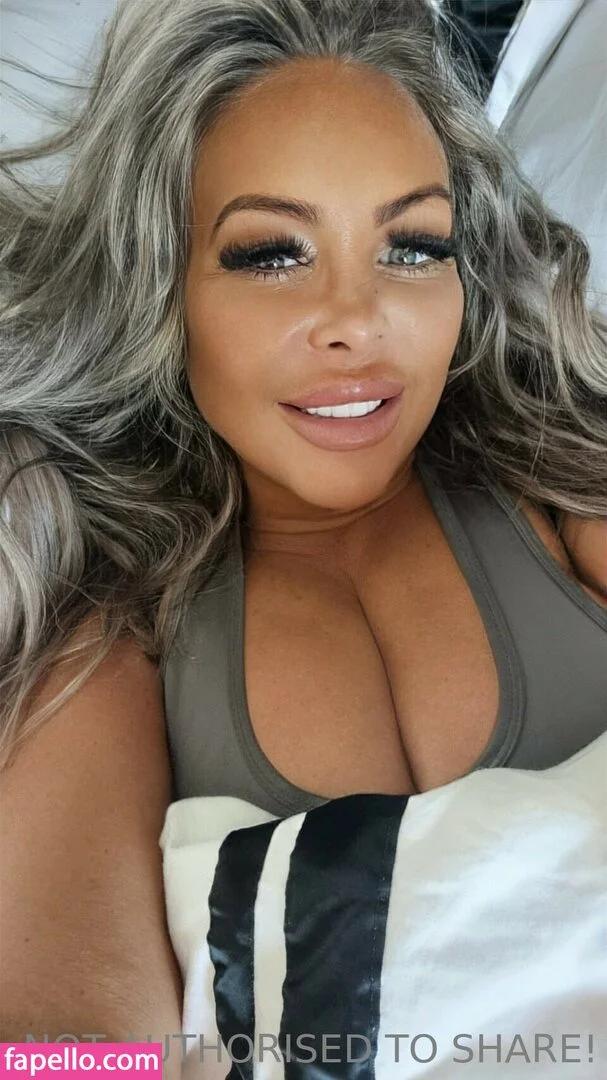 Jema Gilsenan / Princess Levi / levibabestation Onlyfans Photo Gallery 