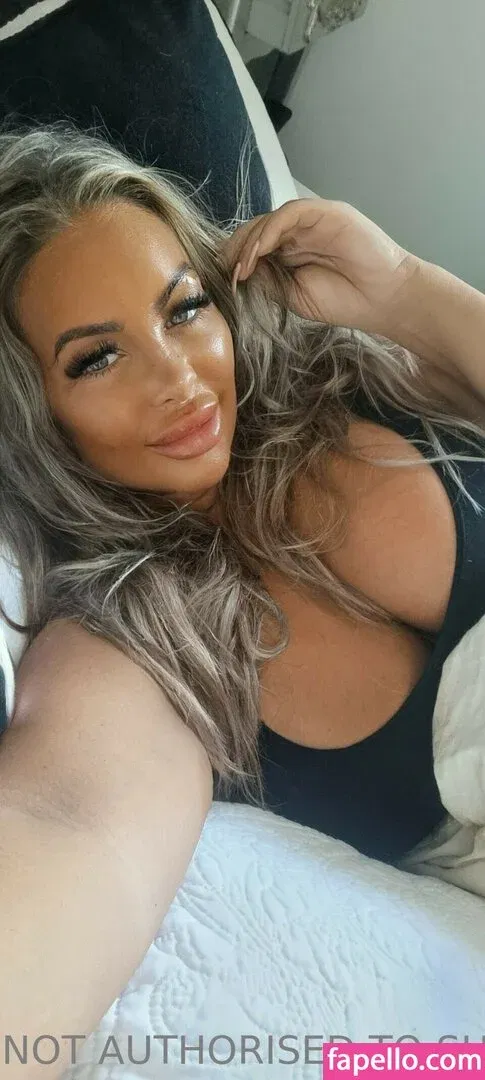 Jema Gilsenan / Princess Levi / levibabestation Onlyfans Photo Gallery 