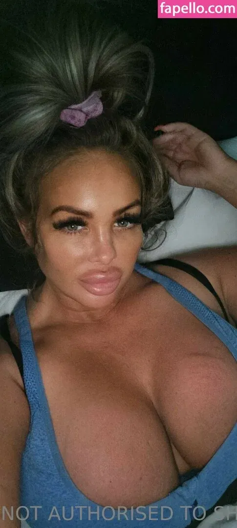 Jema Gilsenan / Princess Levi / levibabestation Onlyfans Photo Gallery 