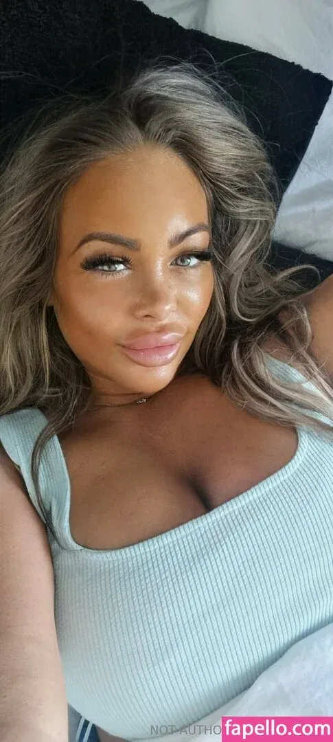 Jema Gilsenan / Princess Levi / levibabestation Onlyfans Photo Gallery 