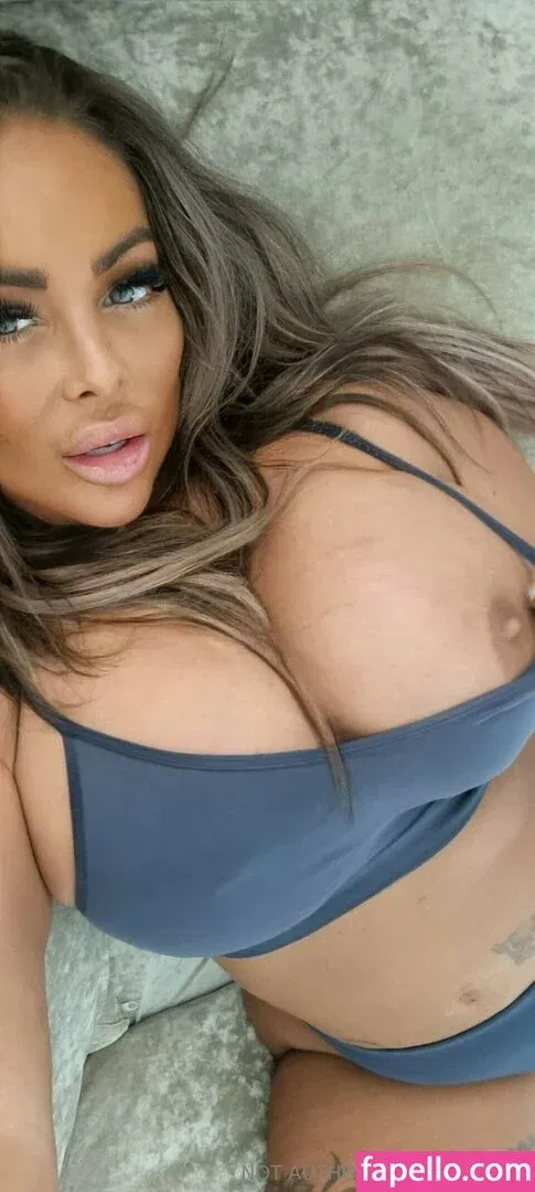 Jema Gilsenan / Princess Levi / levibabestation Onlyfans Photo Gallery 