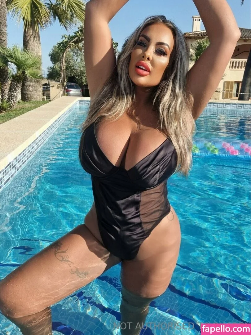 Jema Gilsenan / Princess Levi / levibabestation Onlyfans Photo Gallery 