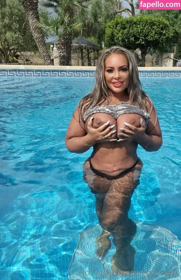 Jema Gilsenan / Princess Levi / levibabestation Onlyfans Photo Gallery 