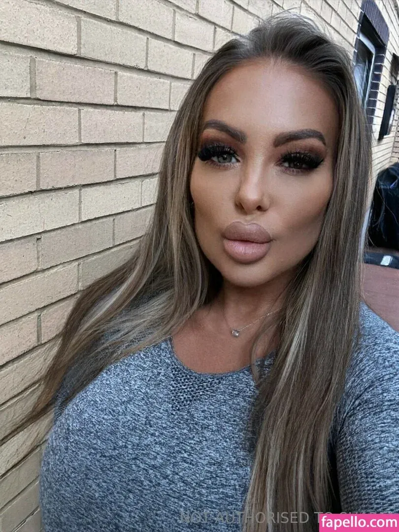 Jema Gilsenan / Princess Levi / levibabestation Onlyfans Photo Gallery 