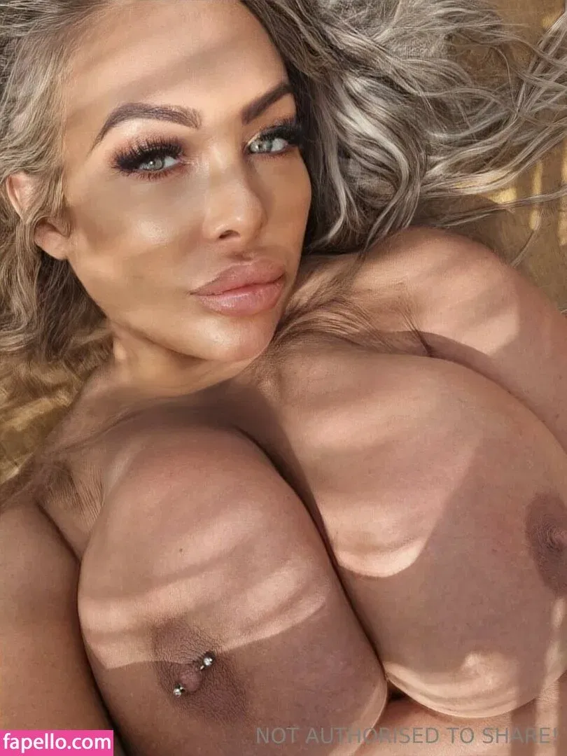 Jema Gilsenan / Princess Levi / levibabestation Onlyfans Photo Gallery 