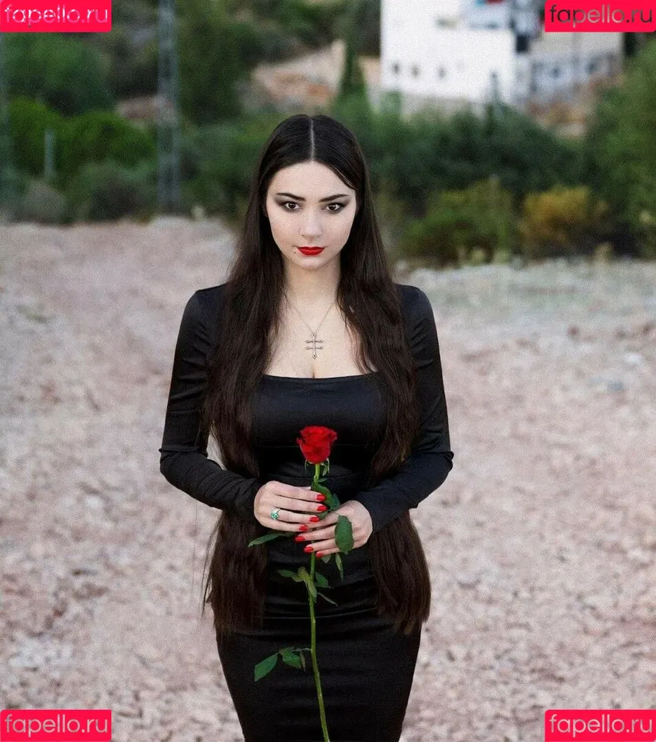 Helga Lovekaty / helga_model / helgavalkyrie Onlyfans Photo Gallery 