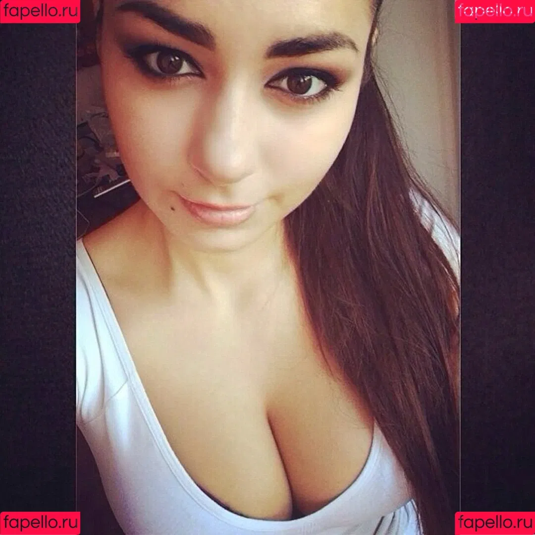 Helga Lovekaty / helga_model / helgavalkyrie Onlyfans Photo Gallery 