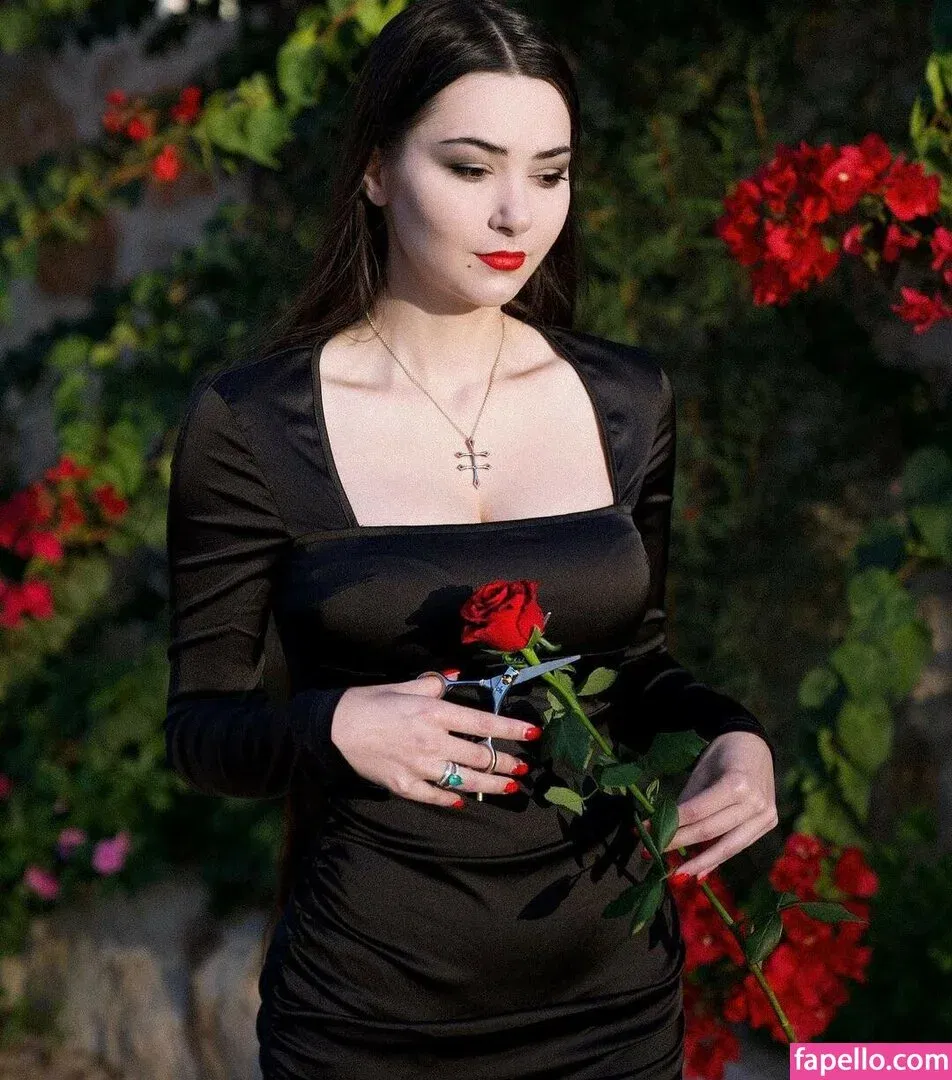 Helga Lovekaty / helga_model / helgavalkyrie Onlyfans Photo Gallery 