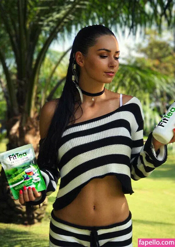 Helga Lovekaty / helga_model / helgavalkyrie Onlyfans Photo Gallery 