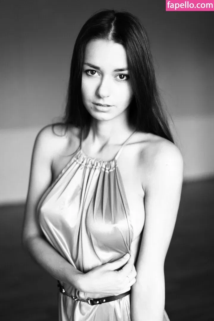 Helga Lovekaty / helga_model / helgavalkyrie Onlyfans Photo Gallery 