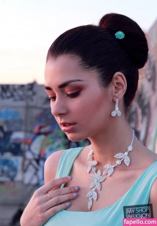 Helga Lovekaty / helga_model / helgavalkyrie Onlyfans Photo Gallery 