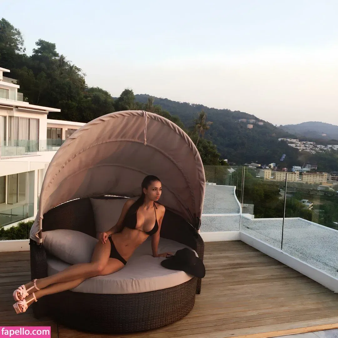 Helga Lovekaty / helga_model / helgavalkyrie Onlyfans Photo Gallery 