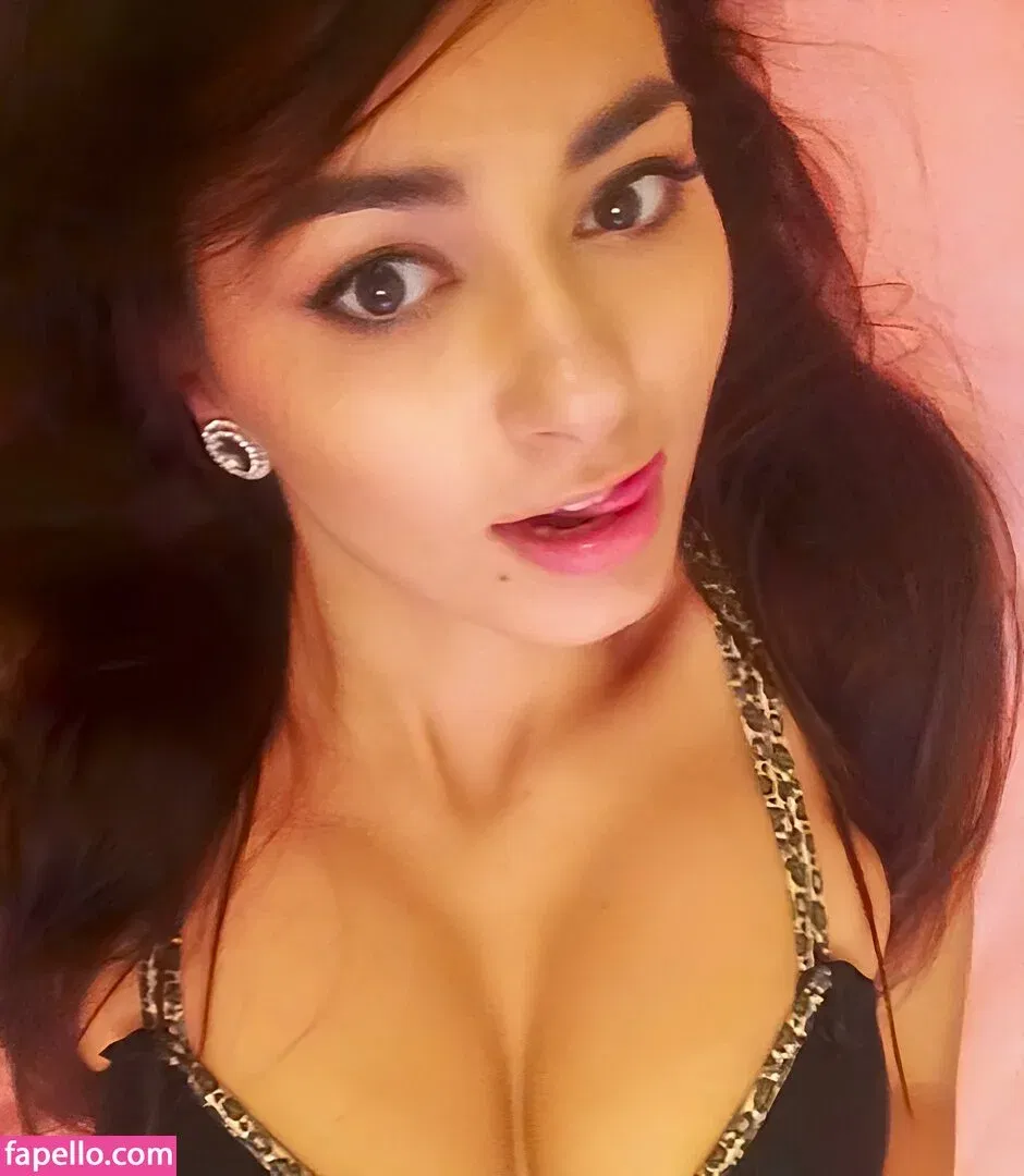 Helga Lovekaty / helga_model / helgavalkyrie Onlyfans Photo Gallery 