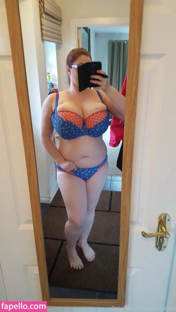 jennicalynn / missbustyjennica Onlyfans Photo Gallery 