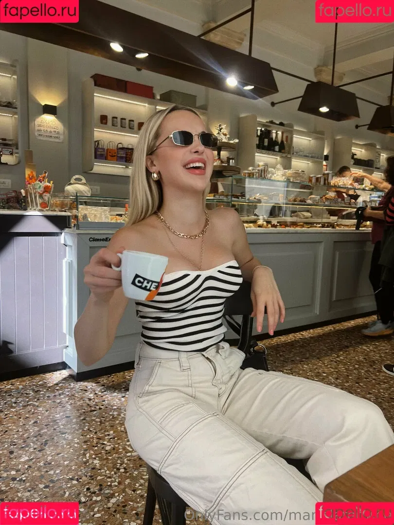 marielivewell / marillewellyn Onlyfans Photo Gallery 