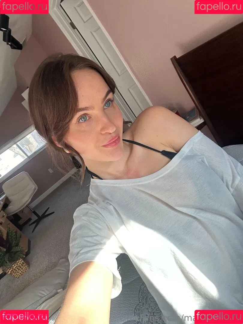 marielivewell / marillewellyn Onlyfans Photo Gallery 