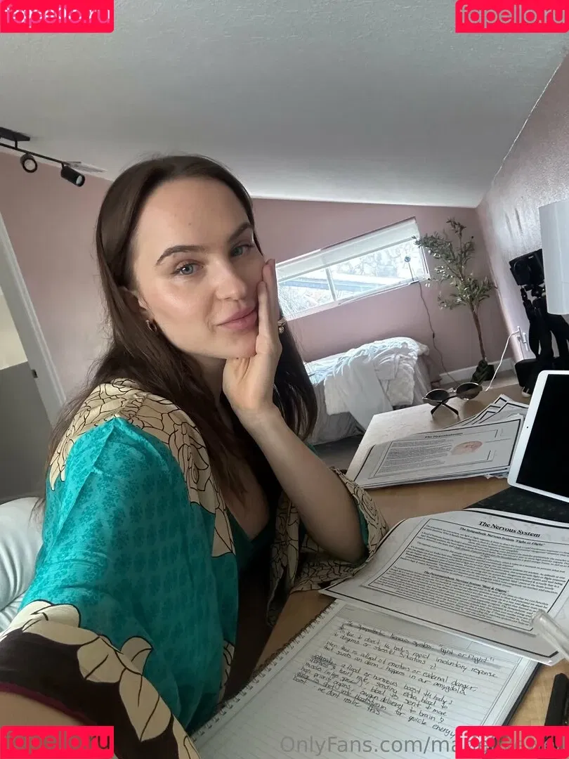 marielivewell / marillewellyn Onlyfans Photo Gallery 