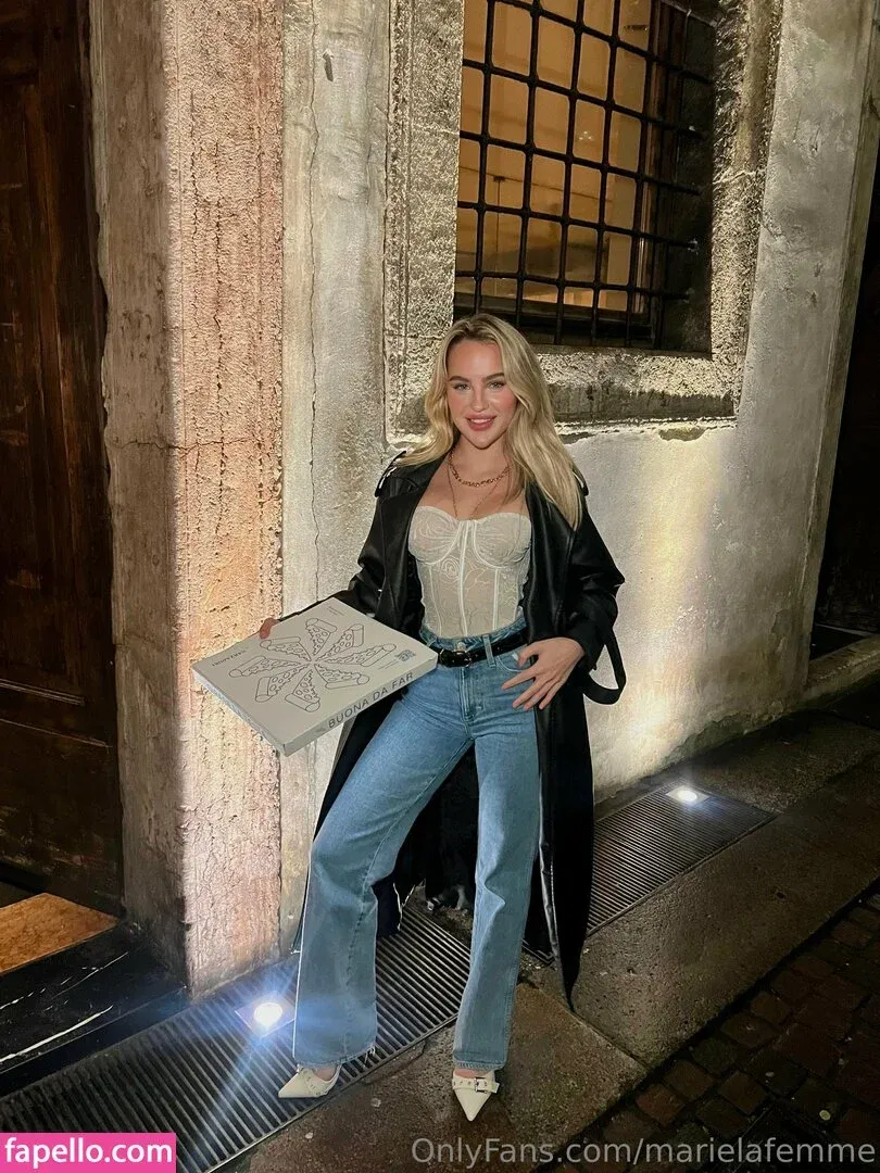 marielivewell / marillewellyn Onlyfans Photo Gallery 