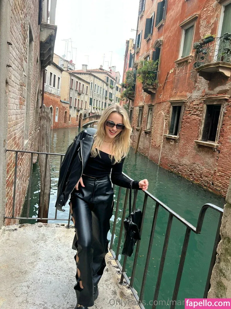 marielivewell / marillewellyn Onlyfans Photo Gallery 