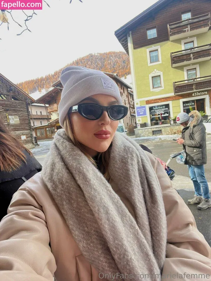 marielivewell / marillewellyn Onlyfans Photo Gallery 