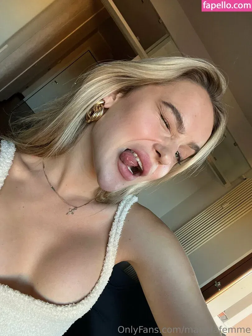 marielivewell / marillewellyn Onlyfans Photo Gallery 