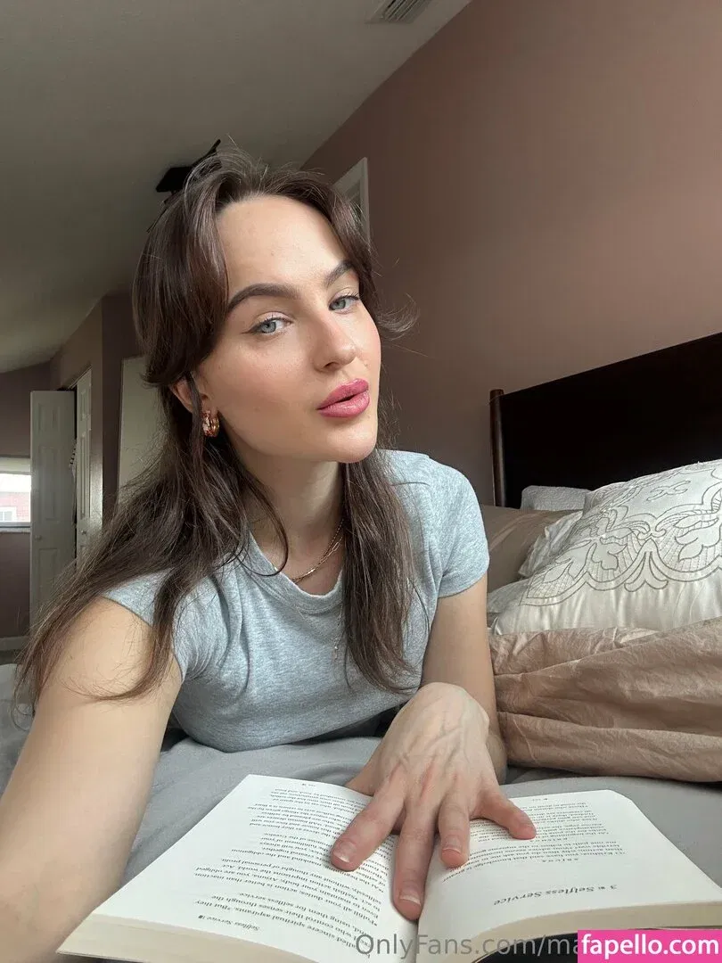 marielivewell / marillewellyn Onlyfans Photo Gallery 