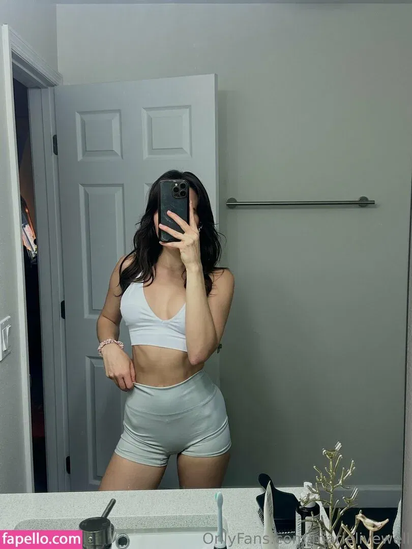 marielivewell / marillewellyn Onlyfans Photo Gallery 