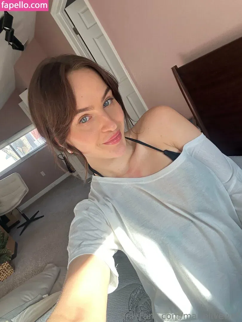 marielivewell / marillewellyn Onlyfans Photo Gallery 