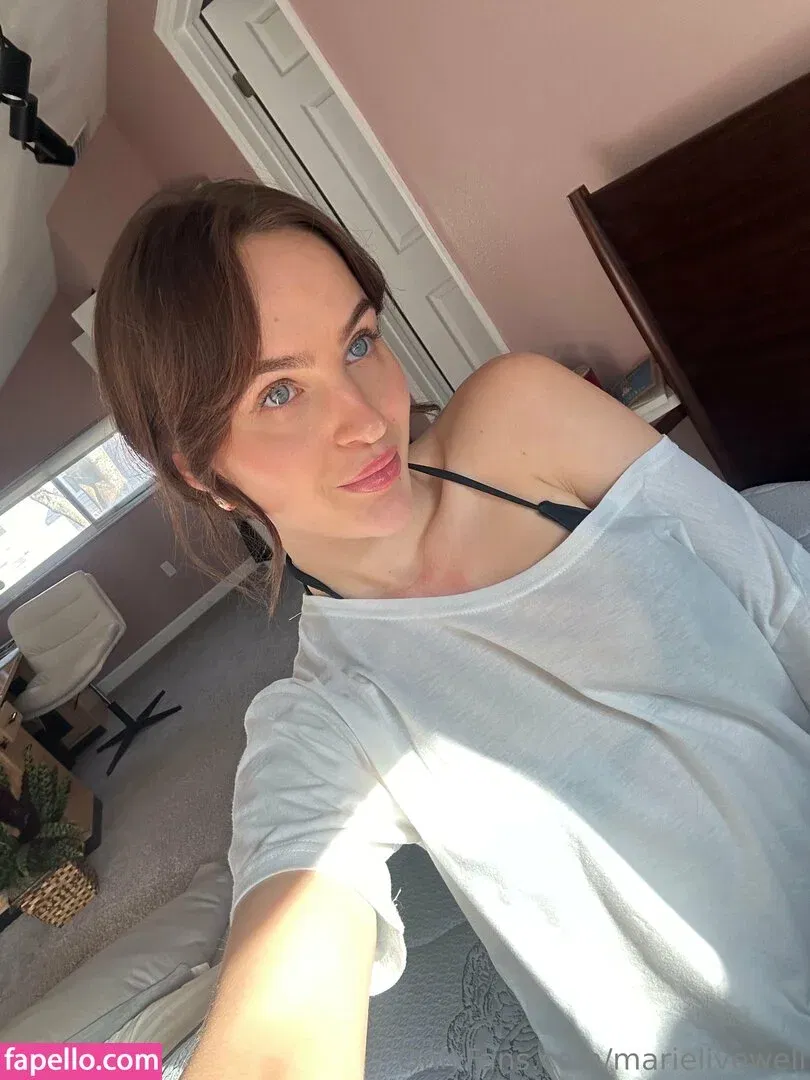 marielivewell / marillewellyn Onlyfans Photo Gallery 