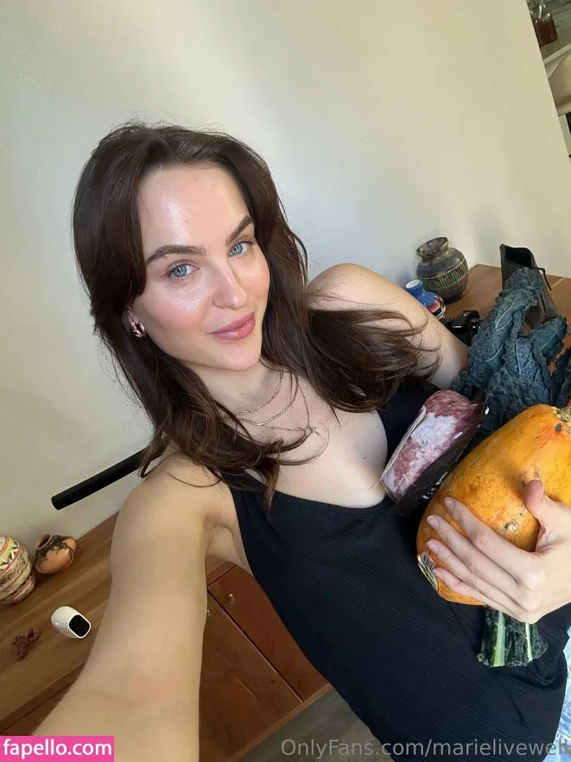 marielivewell / marillewellyn Onlyfans Photo Gallery 